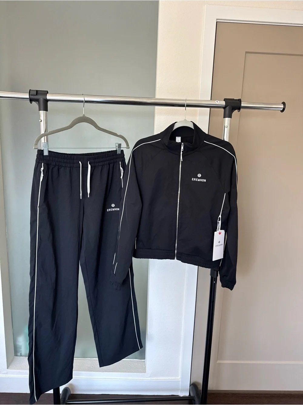 NWT Lululemon x Erewhon Brentwood Track Jacket & High-Rise Pant Set Black Size S